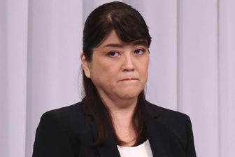 旧ジャニーズ事務所社長・藤島ジュリー景子氏、嵐と歩んだ激動の25年「ジャニー氏とメリー氏との決別」「二宮和也との大きな溝」…知られざる女帝の苦悩 