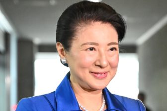 雅子さま、周囲に漂う不穏な気配 戦後80年の慰霊の旅に苛烈な抗議、全国植樹祭は直前になって体調不良でご欠席…それでもご覚悟をもって戦災の地へ