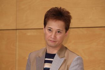 《再反論の中居正広》フジテレビ親会社の株主総会前に名誉を回復したい事情　15年来の恋人はいまも甲斐甲斐しく身の回りをサポート