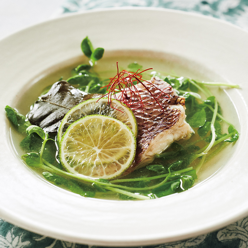「鯛と豆苗のスープ」