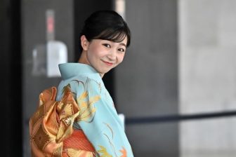 《職人を応援の思い》佳子さまブラジルで着用された「有田焼イヤリング」の輝き“佳子さま売れ”現象への矜持　