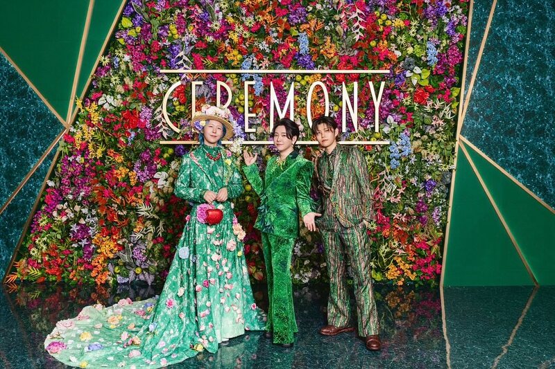 『CEREMONY』でのMrs. GREEN APPLE（インスタグラムより）