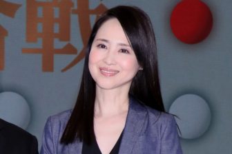 松田聖子45周年ツアー日本武道館公演に“これまであまり交流のなかった”南野陽子が姿を見せた理由　2人は“お揃いのスタッフ”の関係性 