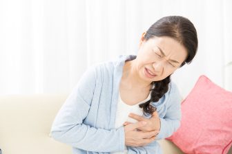 寿命を左右する血管のメカニズム「高血圧で動脈硬化が進行」「糖尿病で血管の細胞が傷つく」「プラークと呼ばれる脂肪の塊も危険」…冷たいものを飲んで胸が痛む…