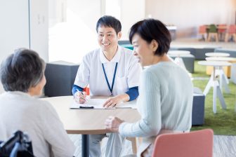 《理想の最期のための家族会議》「自宅で迎える」には事前の明確な意思表示が重要 延命治療につ…