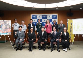 《静岡発！高齢者のディスコイベントも》「介護施設で演奏し続けてきた」吟詠家の前田健志らが静…