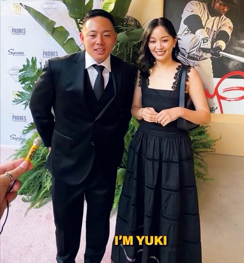 松井裕樹投手＆石橋杏奈夫人　（写真／Padres公式Instagramより）