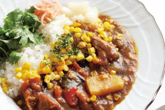 《リストランテ アルポルト片岡護シェフが教える》市販のルーで作れる！ひと味違う豚肉カレーレシ…