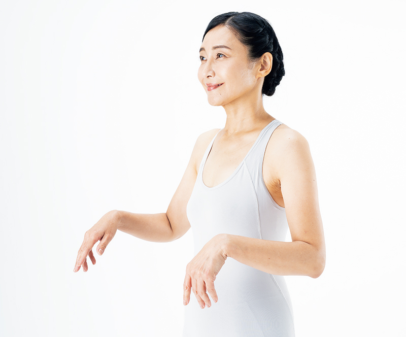 手の力を抜いてブラブラさせる