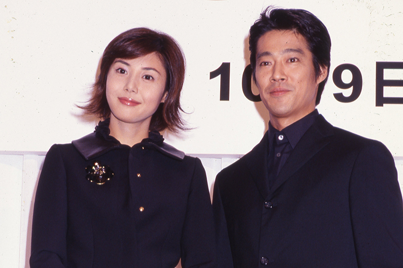主演の松嶋菜々子と堤真一。ドラマ『やまとなでしこ』は、FOD、Netflixで配信中（撮影／稲葉信彦）