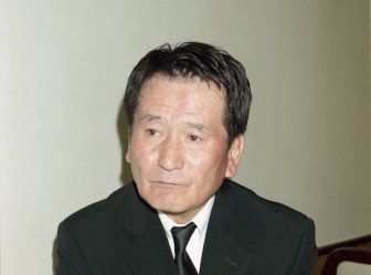 昭和歌謡界の巨匠・三木たかしが遺した未発表曲「水の都」を気鋭のシンガーが歌い継ぐ