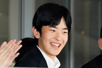 悠仁さま、“無表情”と指摘された過去のイメージを払拭　お手本は自然体で人気の愛子さま、今後は積極的に“本来のご様子”を伝えていく方向にシフトか 