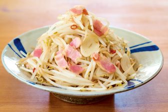 《シャキシャキ食感》短時間で炒め合わせるのがコツ!もやしの炒めものレシピ5つとおいしく食べる…