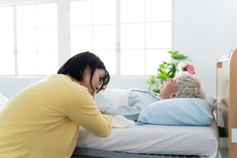 終わりのない介護で一線を越えないためには…「老老介護の先行き不安」から起きた殺人事件から考察…