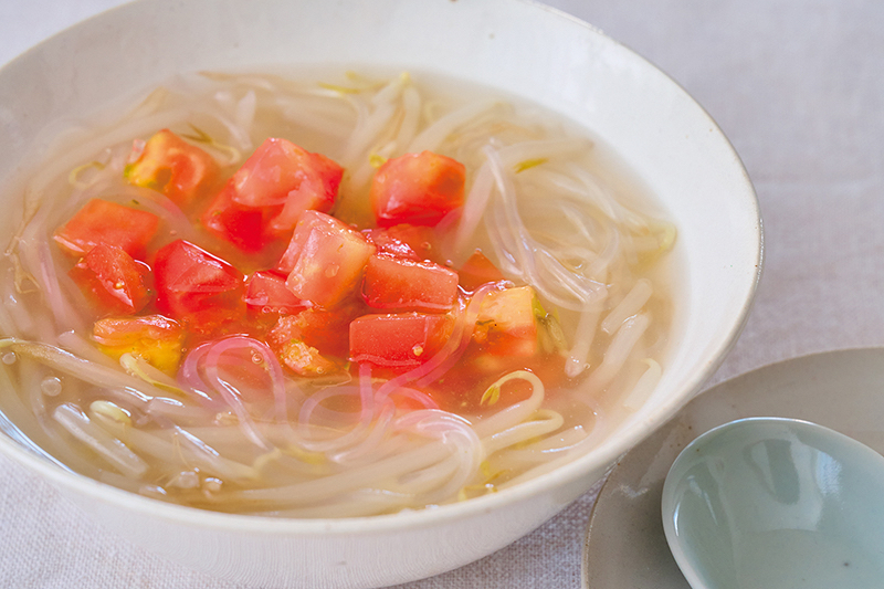 「もやしとトマトのはるさめスープ」