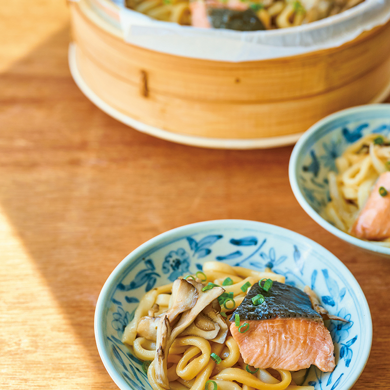 「鮭ときのこの蒸しうどん」