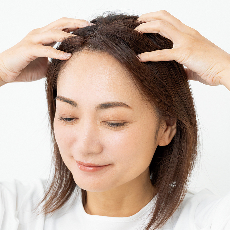 頭皮に刺激を与えて血流を促す