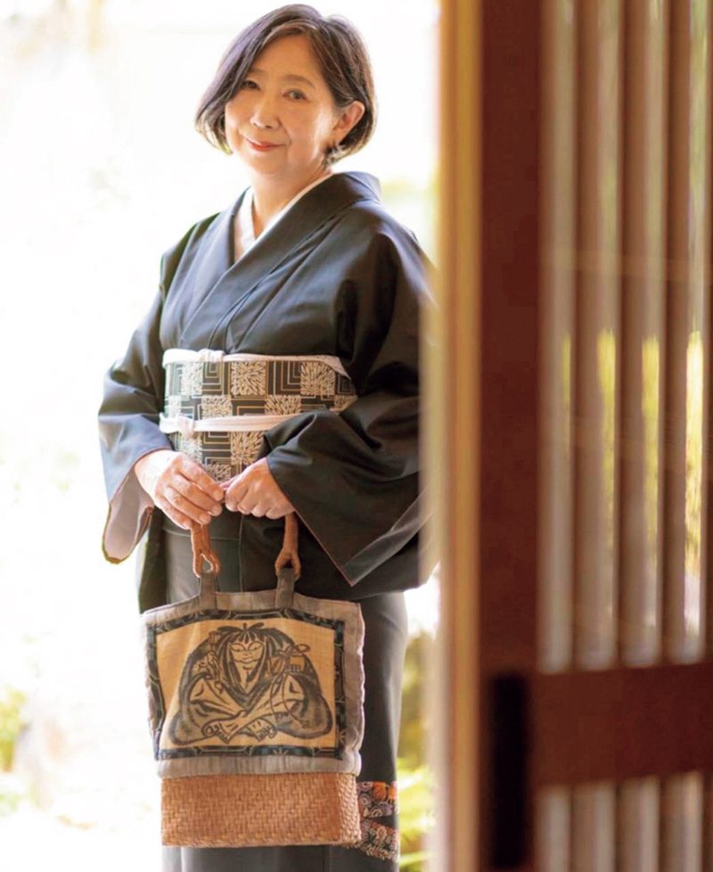 小野さんセレクトのセンスのよい着物や衣装が揃う。思い入れのある衣装を持ち込んでもOK。