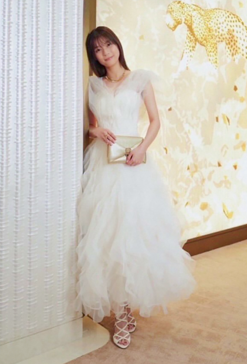 芳根京子、“まるでプリンセス”なチュールドレス