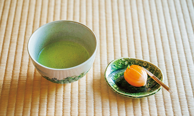 茶室の観月庵を眺めながら抹茶も楽しめる