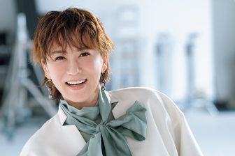 鈴木砂羽さんが語る体と心のアップデート術「”自分で自分をごきげんにする力”があれば、他人の評…