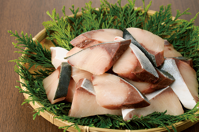 「鹿児島県産ブリの切り身　約1㎏（真空パック）」