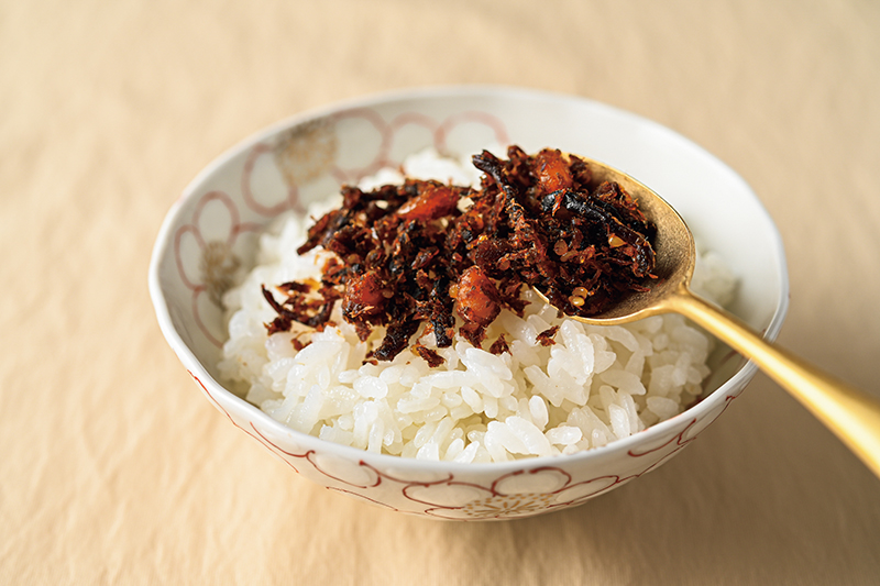 高級ふりかけをかけたごはん