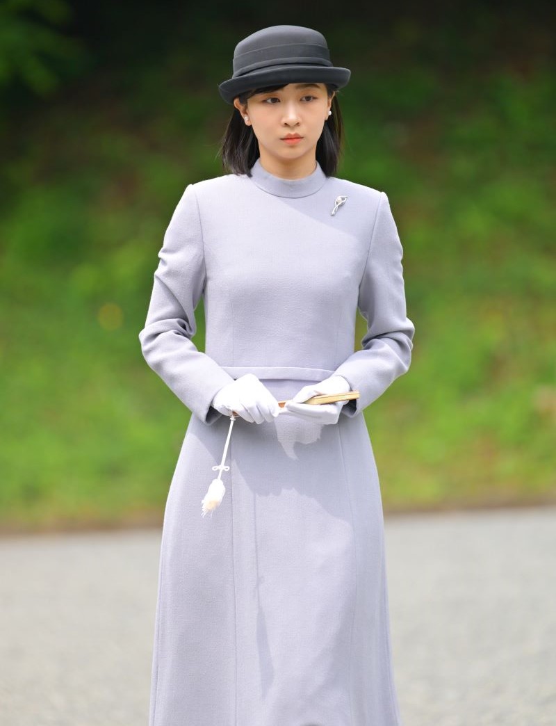 武蔵陵を参拝された佳子さま。（2025年5月）