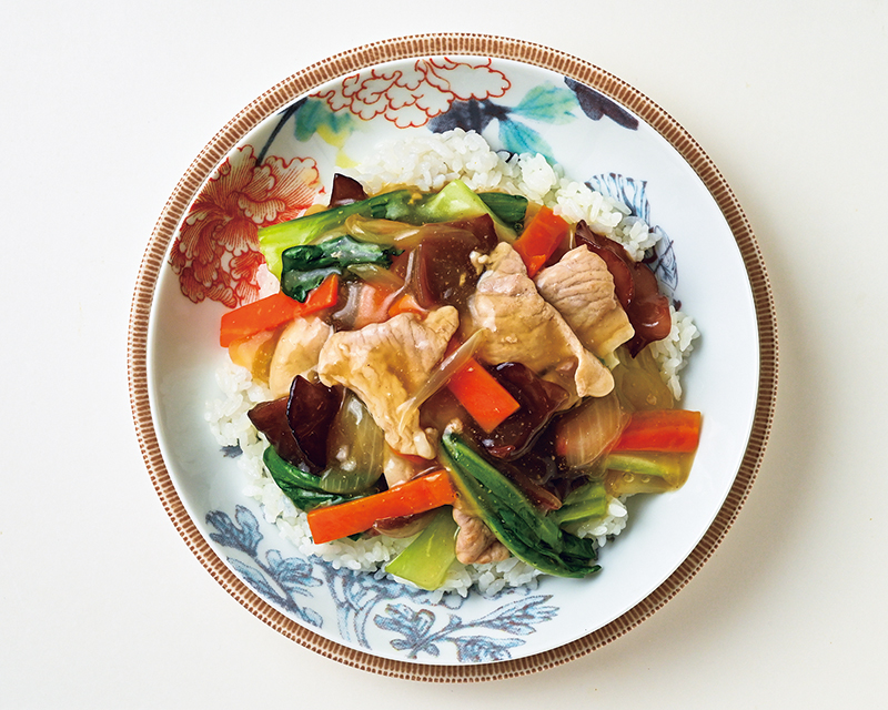「豚肉と野菜の中華あんかけ丼」