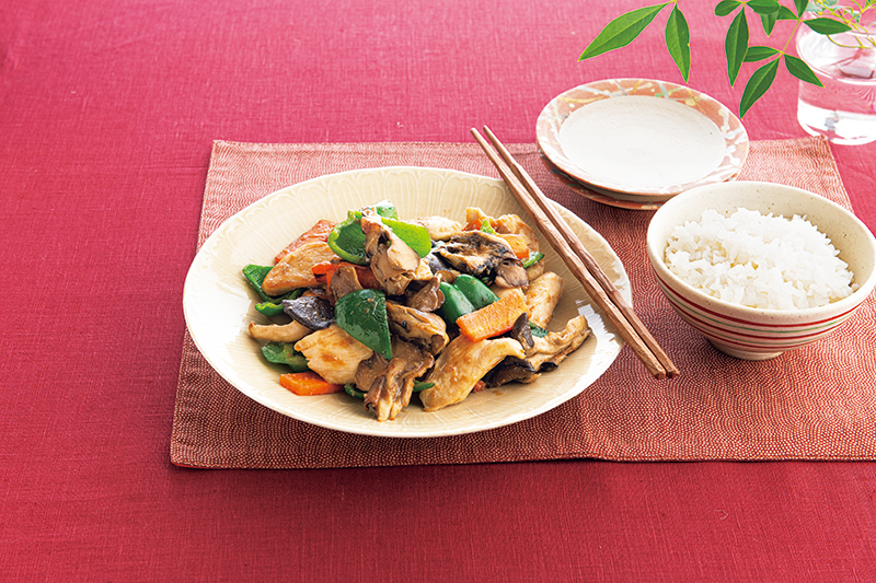 「きのこと鶏胸肉のごまみそ炒め」