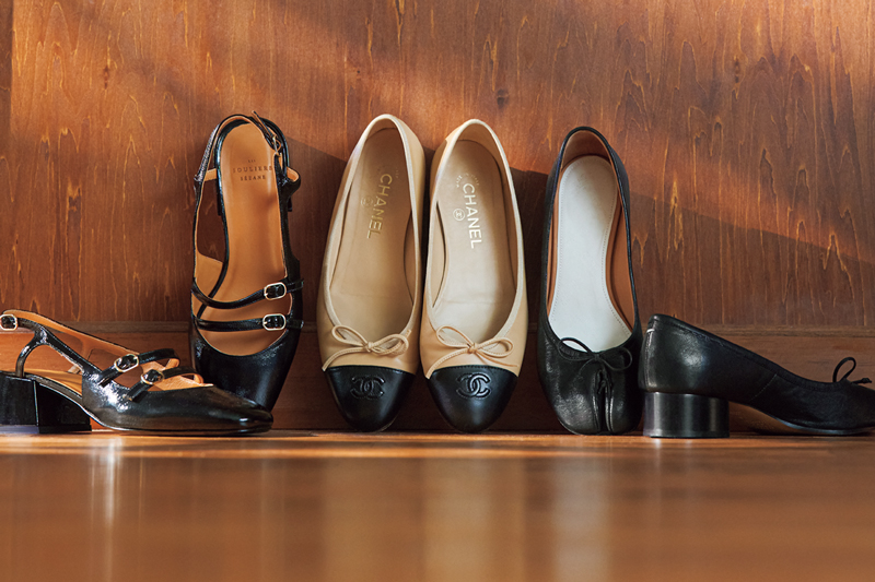 フラットシューズ