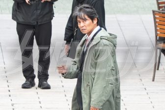 《出産直後の趣里を抜擢！》14年ぶり『踊る大捜査線』新作映画の撮影で織田裕二が歌舞伎町を疾走！女性刑事役で趣里が出演、すみれを思わせるキャラか 