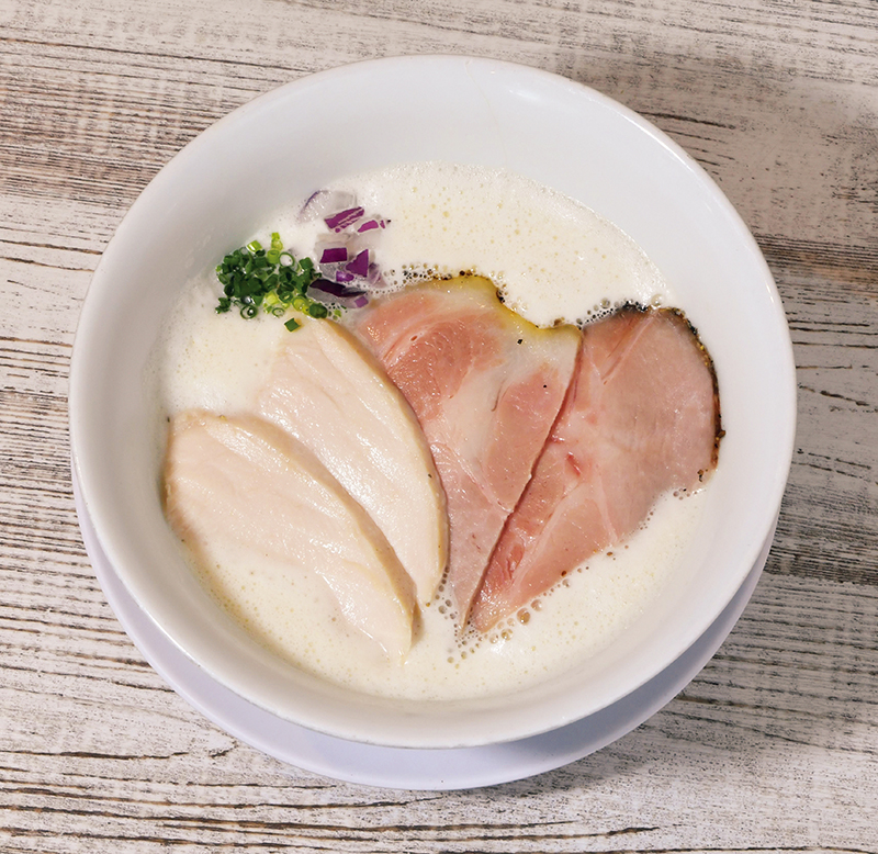 鶏白湯しお  990円