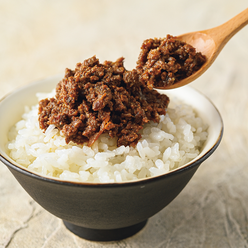 肉味噌をかけたごはん