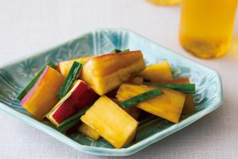 《食物繊維がたっぷり摂れる！》さつまいもの簡単レンチン副菜レシピ4つ
