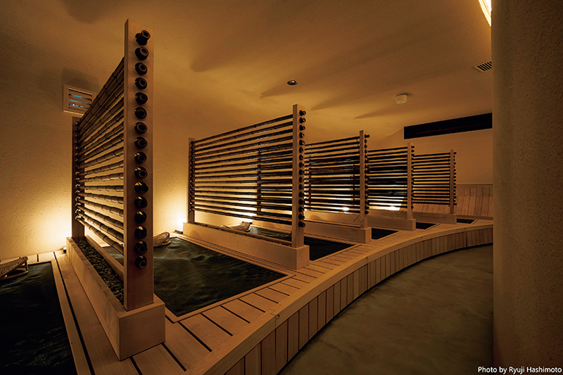 オリジナル館内着で楽しめる薬草スチームの蒸し湯「すちこ」