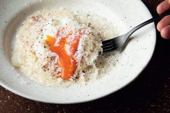 《予約が取れない店のシェフが伝授》「カルパッチョ」や「アラビアータ」「フリッタータ」など素…