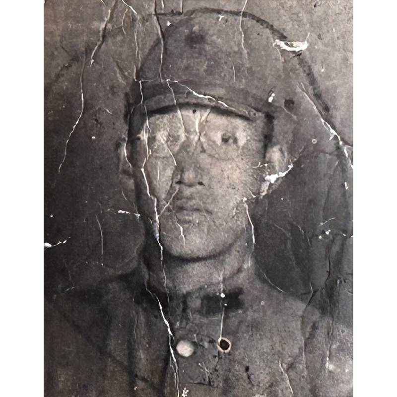 軍服姿の夫・二郎さん。おしゃれでやさしい人だったという