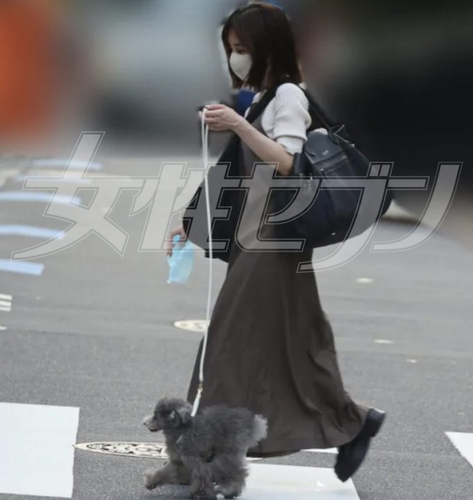 愛犬の散歩中（2022年）