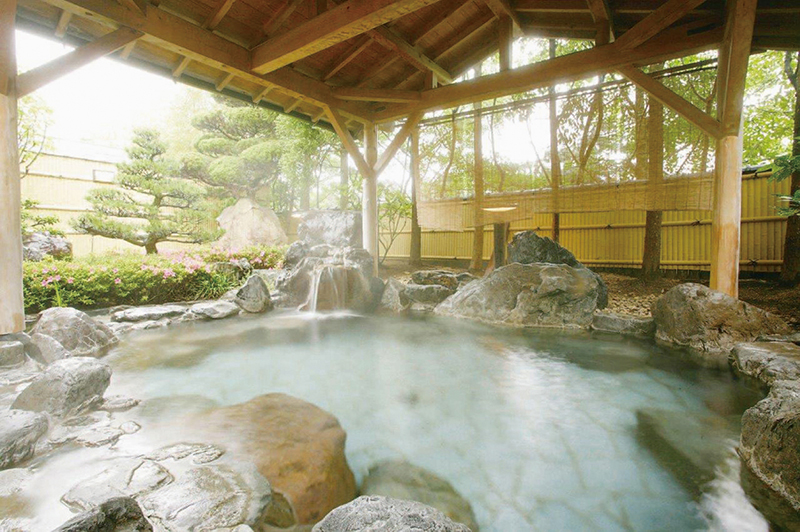 肌にやさしい天然温泉