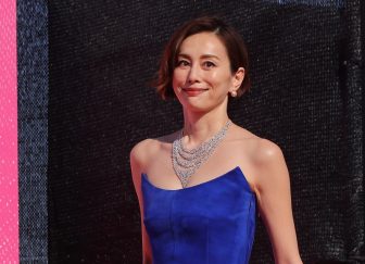 《マトリが自宅をガサ入れ》米倉涼子(50)「麻薬取締法違反容疑で捜査」報道、アルゼンチン人恋人が「海外から戻らない」不穏すぎる現在
