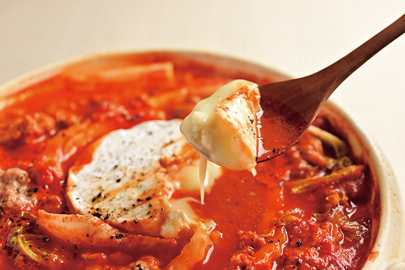 「ひき肉のトマトチーズミルフィーユ鍋」