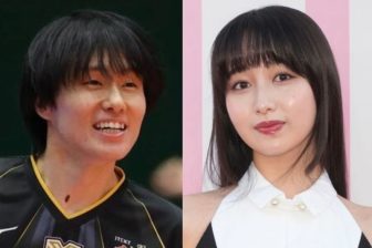 《試合中に愛のハンドサインか》Cocomi男バレ選手との熱愛発覚にファンが「やっぱりね」「嬉しいだろうな」