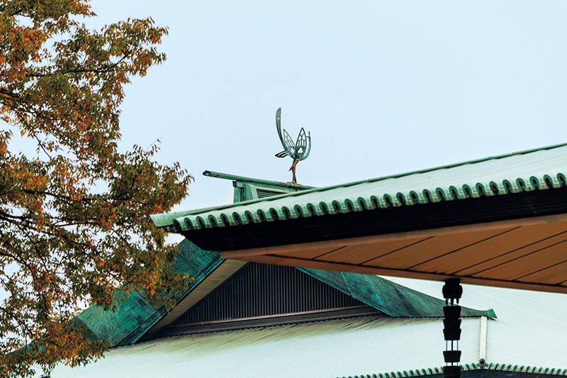 棟飾りの「瑞鳥」