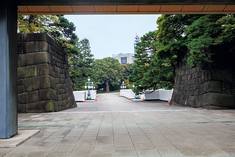 正門鉄橋（通称：二重橋）