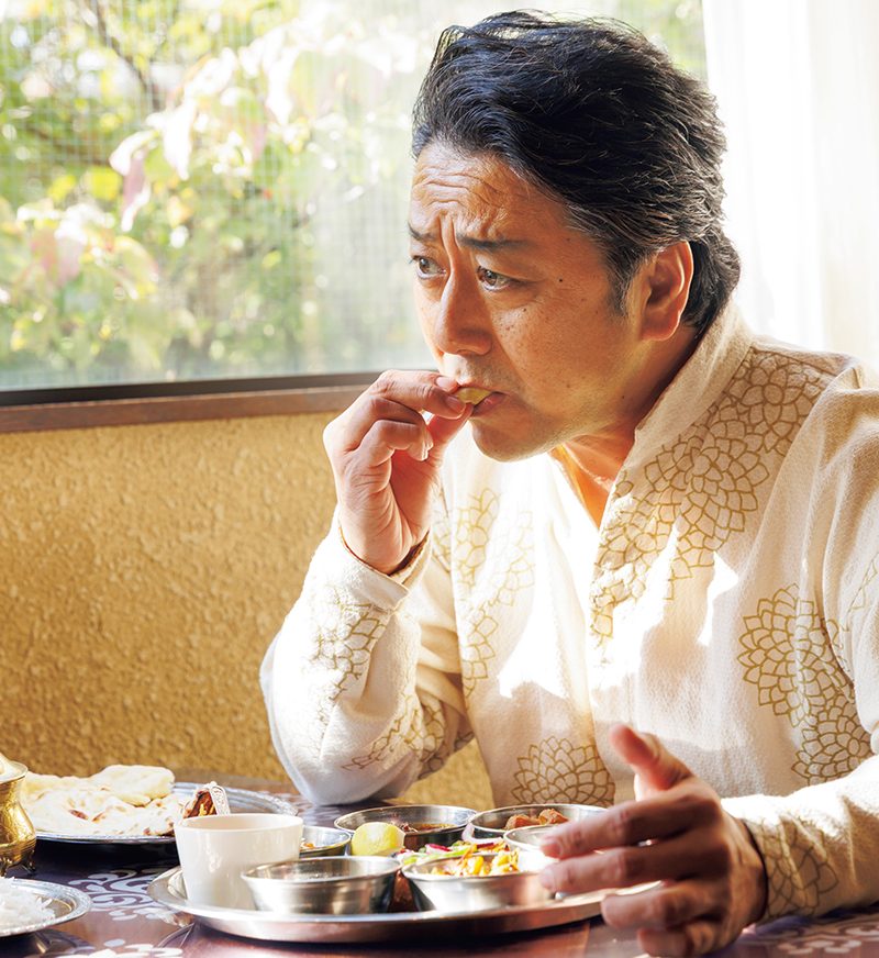 「スパイスが絶妙で体にやさしい味だね」（九團次さん）