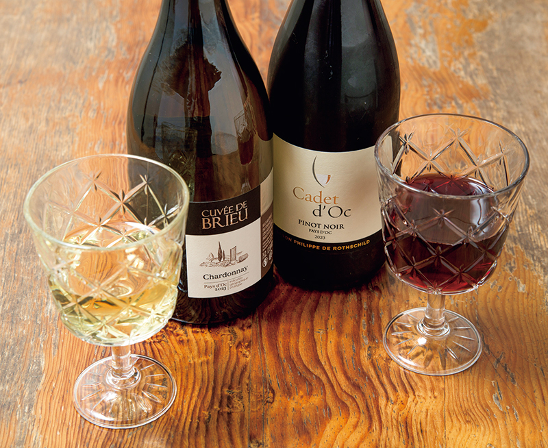 同店のカレーは、さっぱりとした白ワインにも芳醇な赤ワインにもマッチ