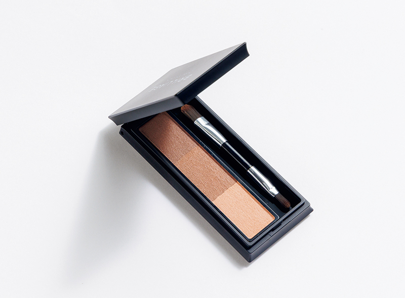 カラーオン アイブロウパウダー ピンキッシュブラウン 3300円／ブリリアージュ