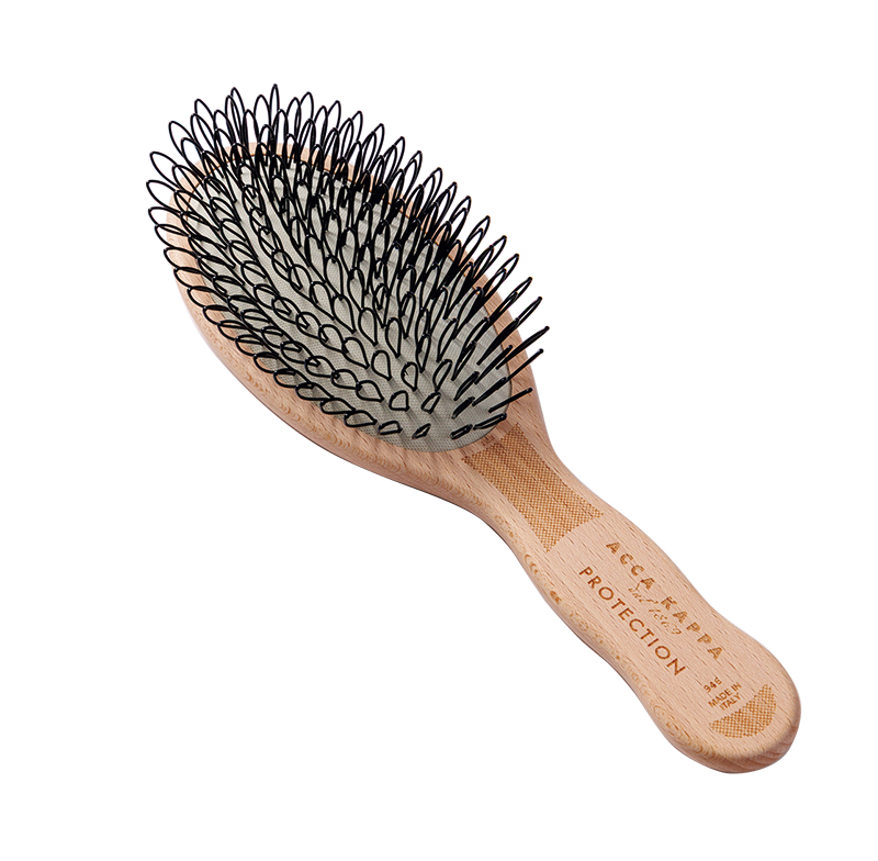 ACCA KAPPA プロテクション ヘアブラシ no.946 6600円／アッカ カッパ 東京ミッドタウン日比谷