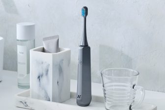 「バス法」「スクラビング法」「ローリング法」に対応した電動歯ブラシ『Noend スイング イートゥ…